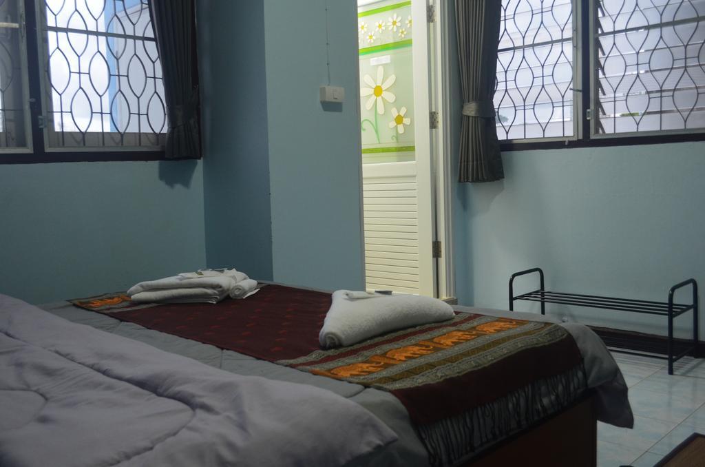 Jeesnail Guesthouse Bangkok Extérieur photo